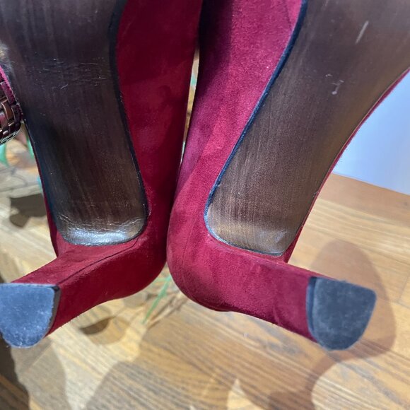 Stuart Weitzman Red Suede Platform Heels Size 9.5 - Picture 8 of 8